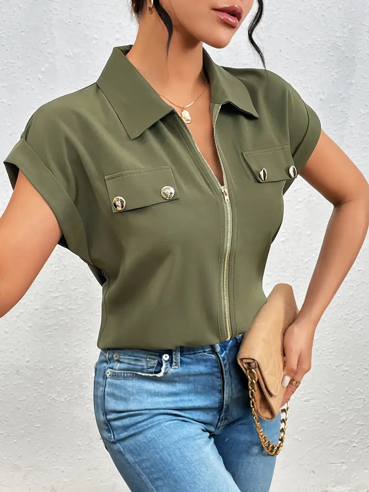 SAFIRA - ZIP-FRONT SHORT SLEEVE BLOUSE