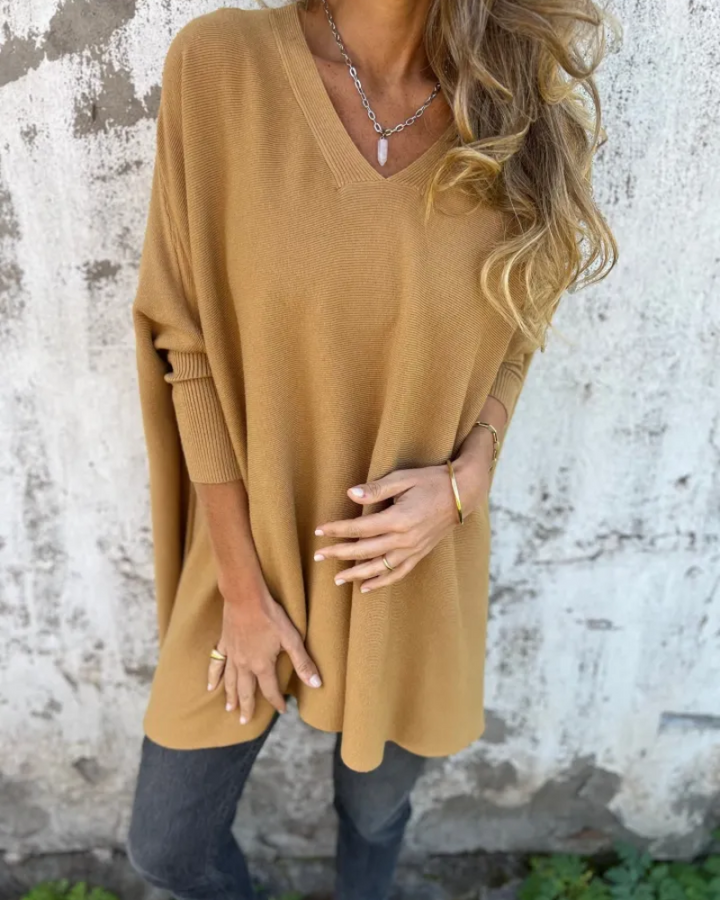 CAYLE - KNITTED VNECK TOP