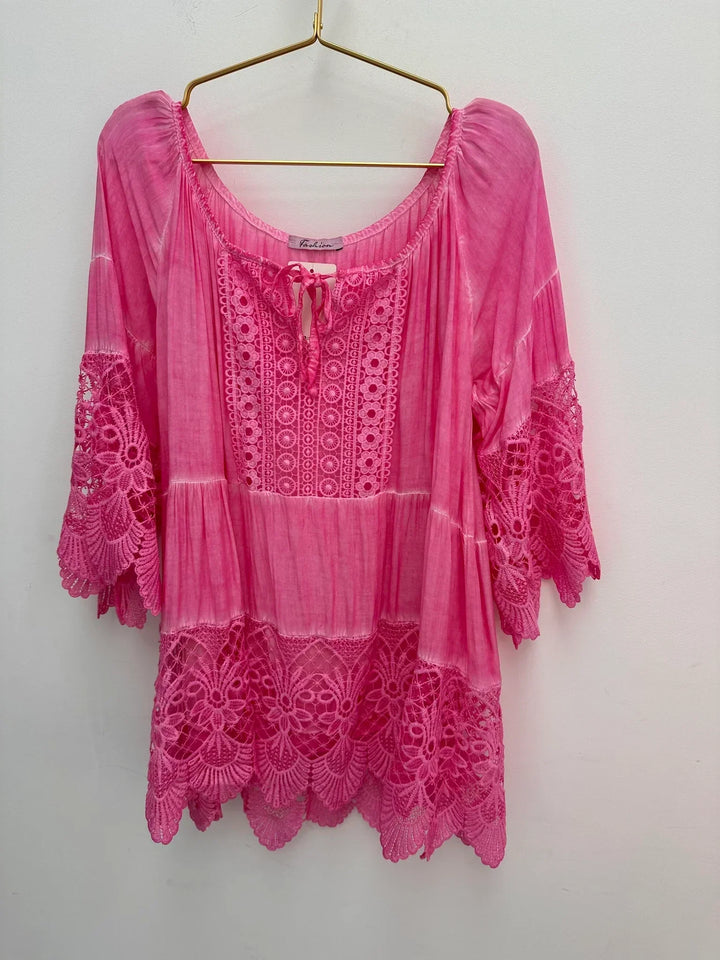 LINA - MINIMALIST ROUND NECK TOP