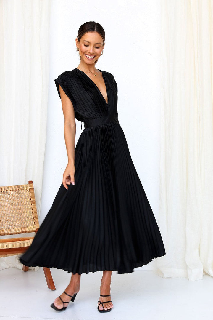 MADISYN - FLOWY V-NECK PLEATED SKIRT DRESS
