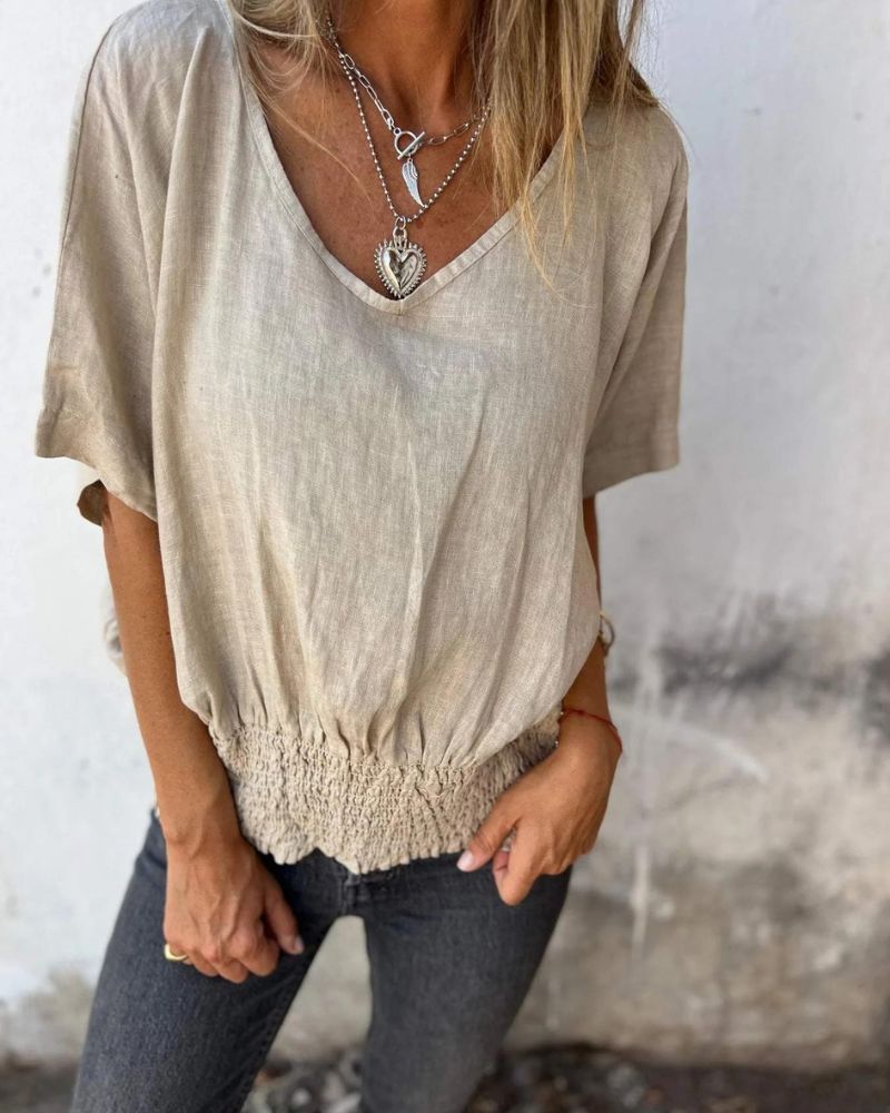 MELINA - CLOSE CUT V NECK TEE