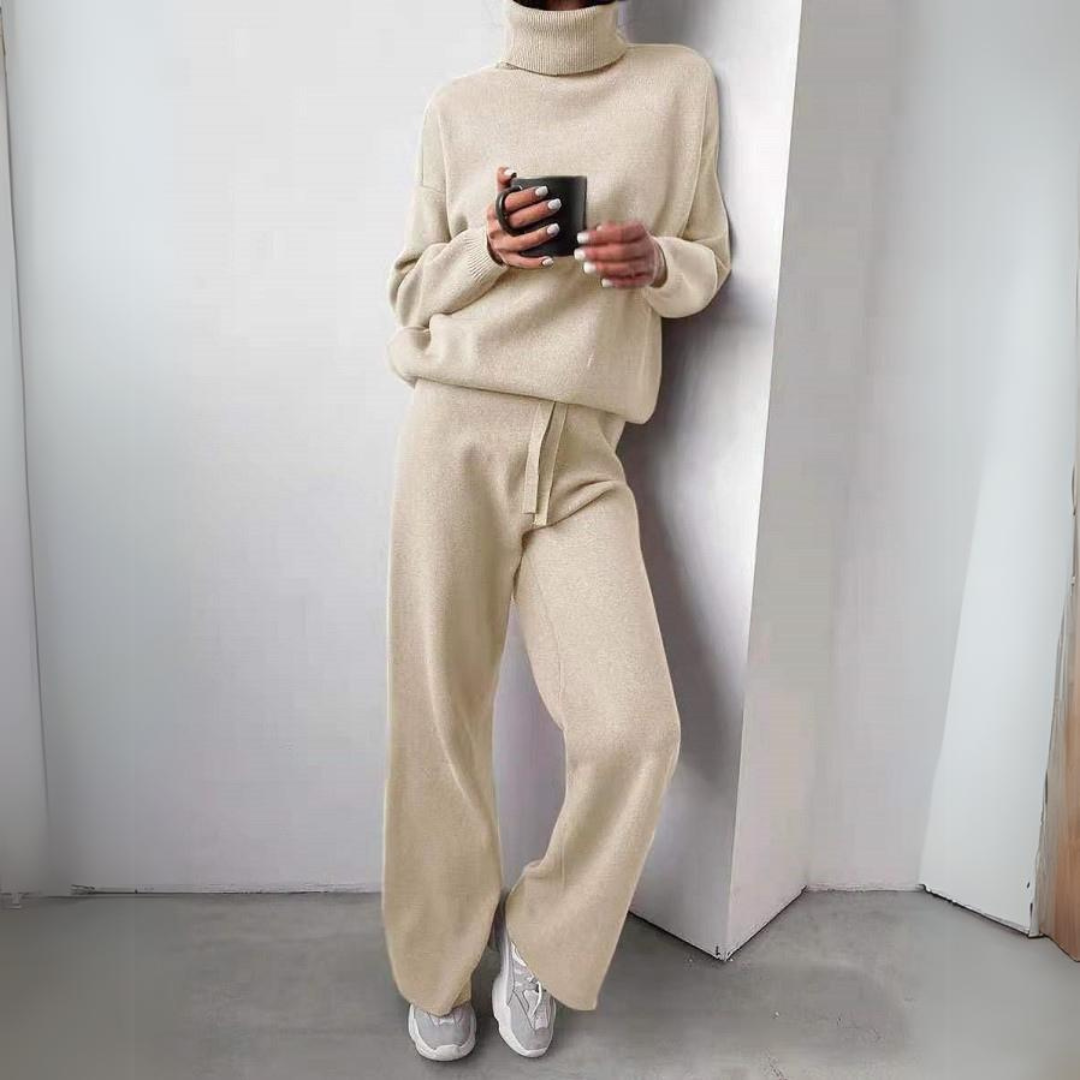 APRIL - SNUG HIGH-NECK LOUNGE SET