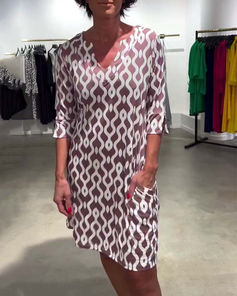 JACKY - DESIGNER PRINT MID LENGTH NECKLINE DRESS
