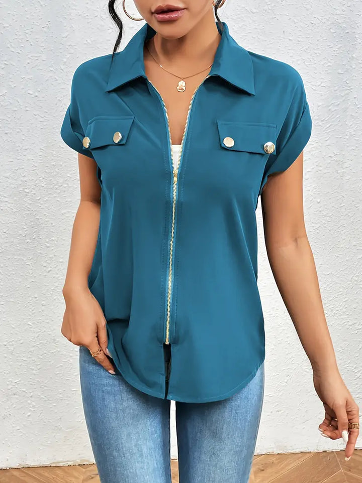 SAFIRA - ZIP-FRONT SHORT SLEEVE BLOUSE