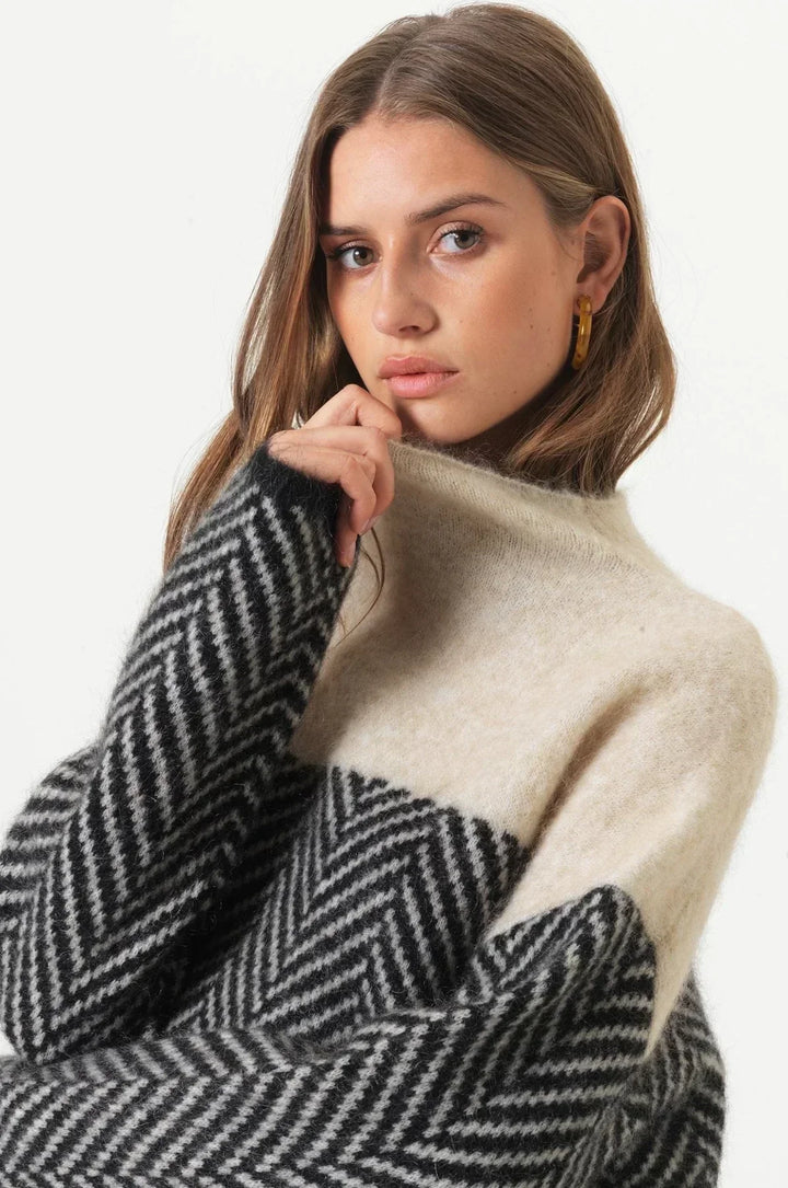 Adelie - Knit Turtleneck Sweater