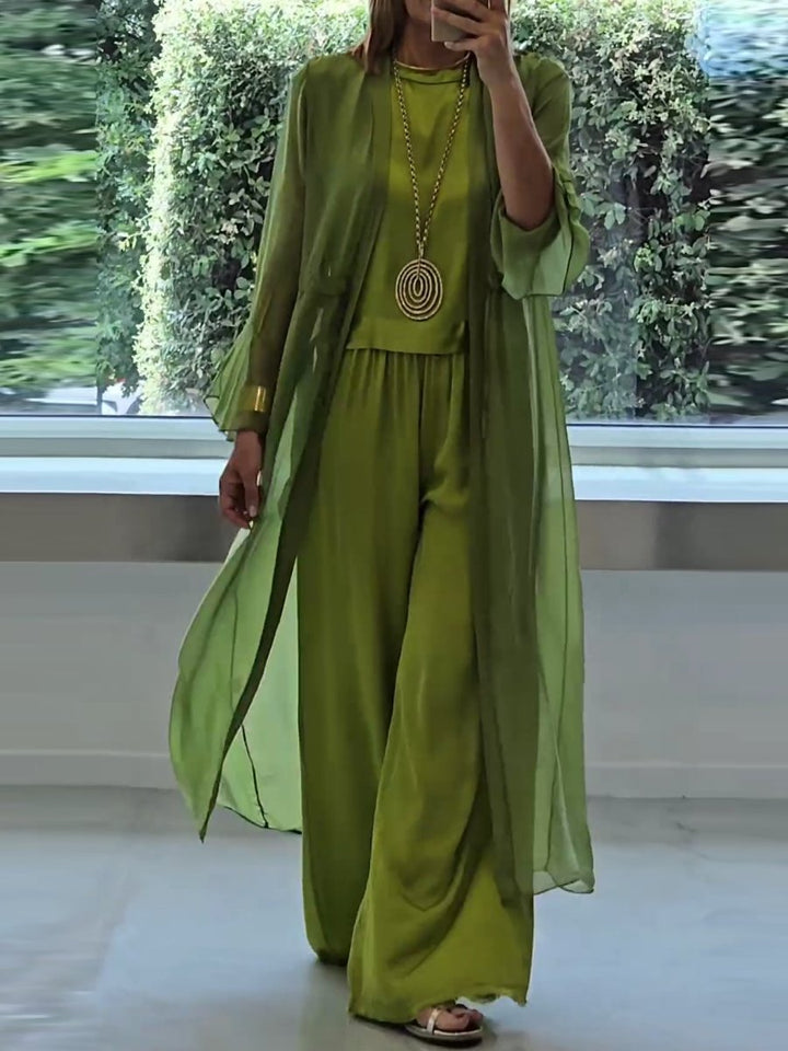 LIVIA - ELEGANT AND COMFORTABLE SET